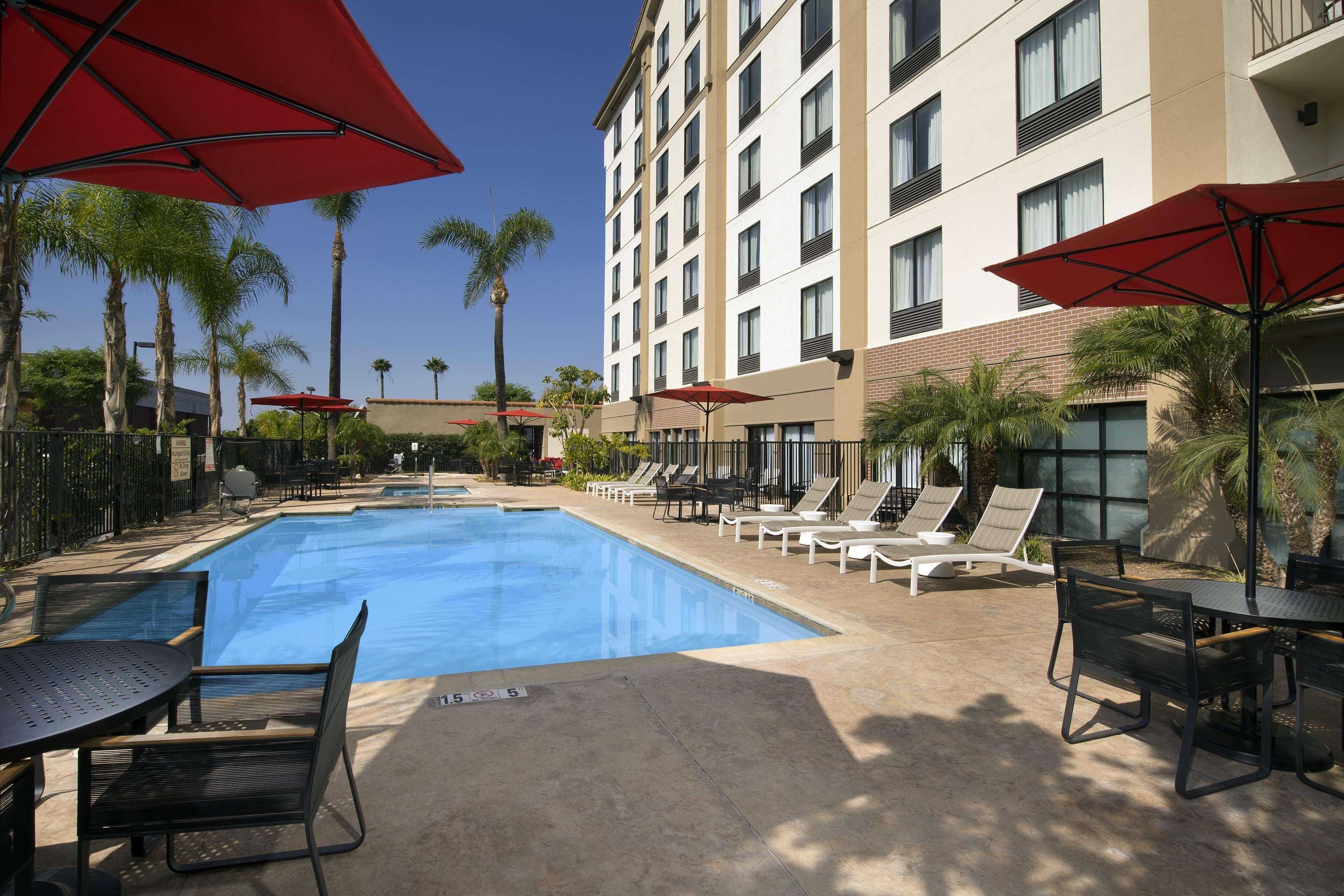 Hampton Inn & Suites Anaheim Garden Grove Exterior foto